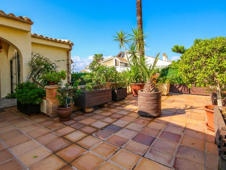 Villa for Sale in Alcanada, Alcúdia, Balearic Islands 3