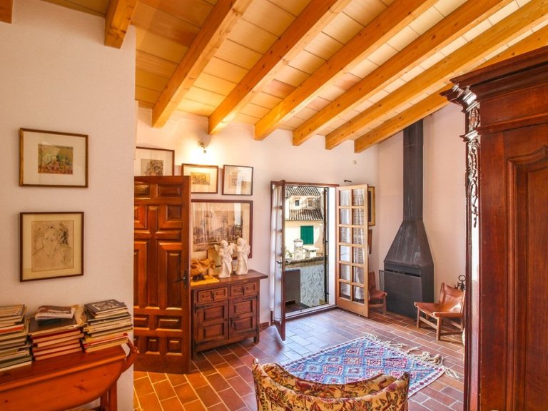 Town House for Sale in Pollença, Balearic Islands 20