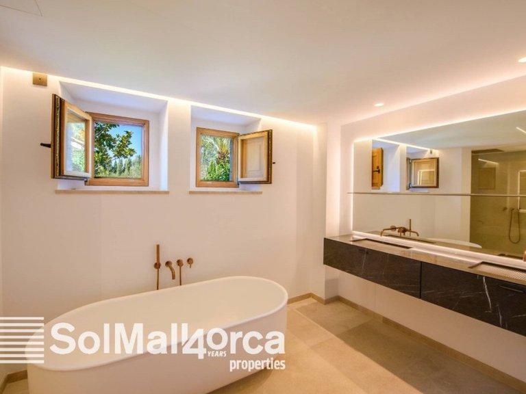 Country House for Sale in Pollença, Balearic Islands 15