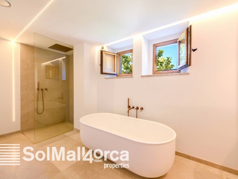 Country House for Sale in Pollença, Balearic Islands 17