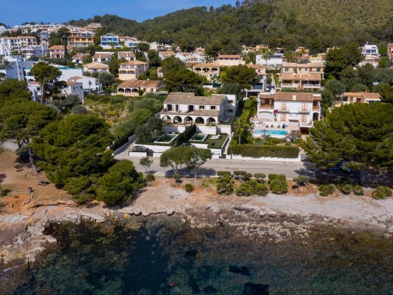 Villa for Sale in Alcanada, Alcúdia, Balearic Islands 14
