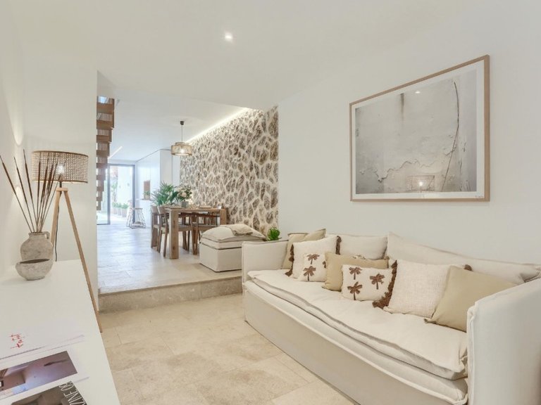 Town House for Sale in Pollença Pueblo, Balearic Islands 2