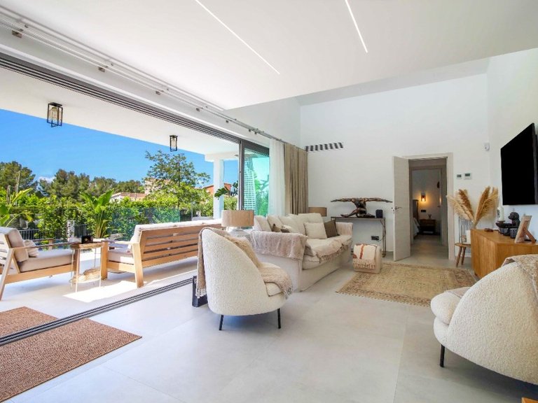 Villa for Sale in Bonaire, Alcúdia, Balearic Islands 3