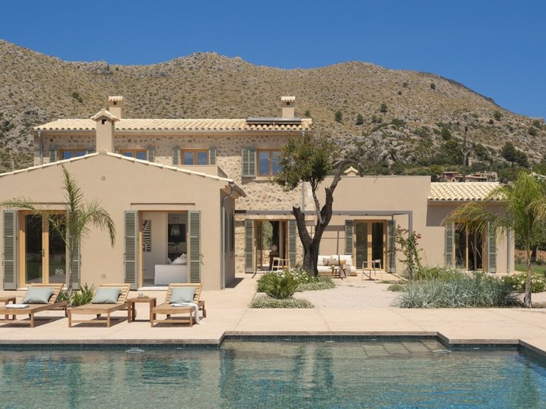 Country House for Sale in Pollença, Balearic Islands 1