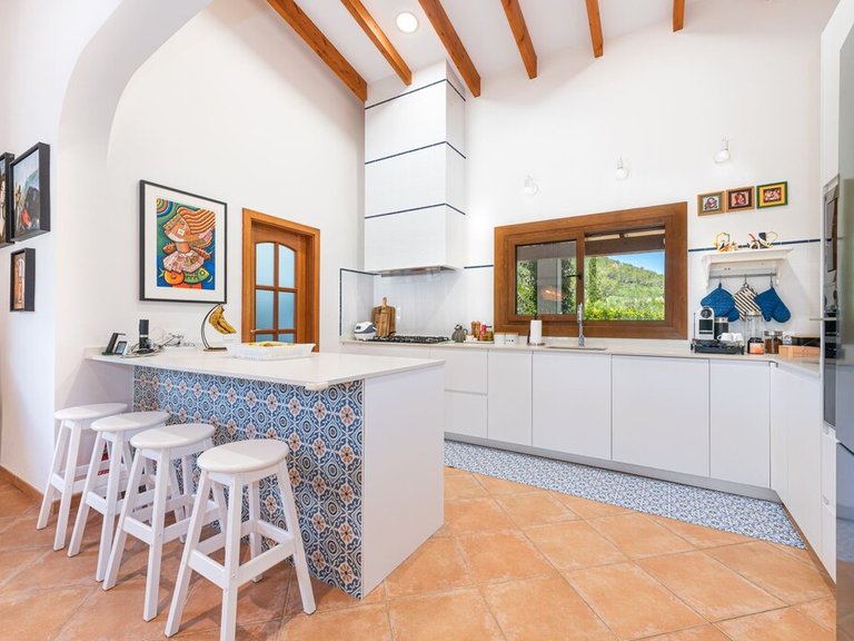 Villa for Sale in Pollença, Balearic Islands 5