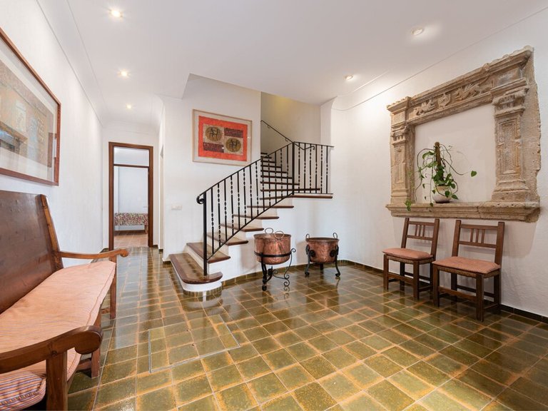 Town House for Sale in Pollença, Balearic Islands 3