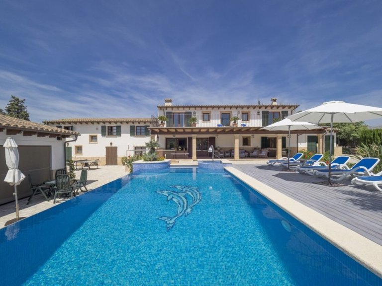 Country House for Sale in Pollença, Balearic Islands 8