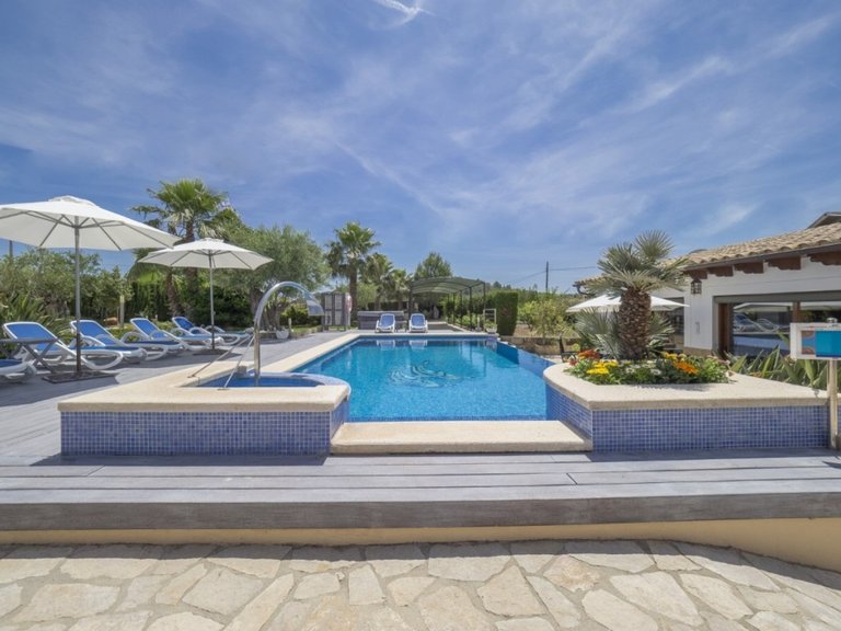 Country House for Sale in Pollença, Balearic Islands 17
