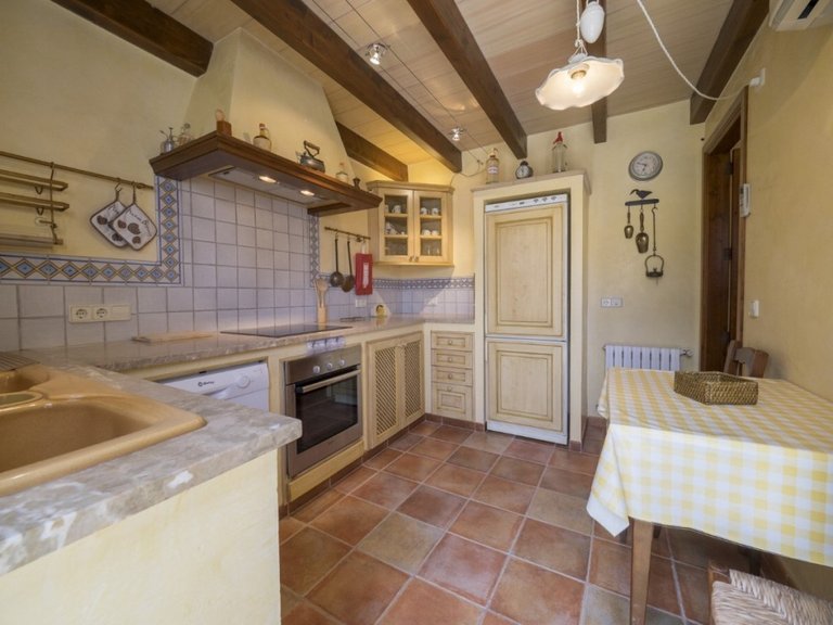 Country House for Sale in Pollença, Balearic Islands 4