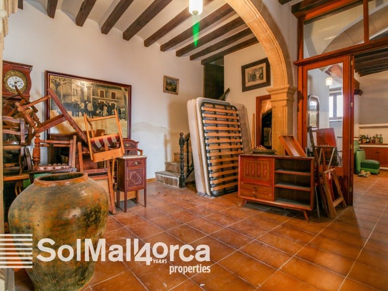 Town House for Sale in Pollença Pueblo, Balearic Islands 4
