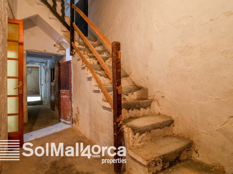 Town House for Sale in Pollença Pueblo, Balearic Islands 14