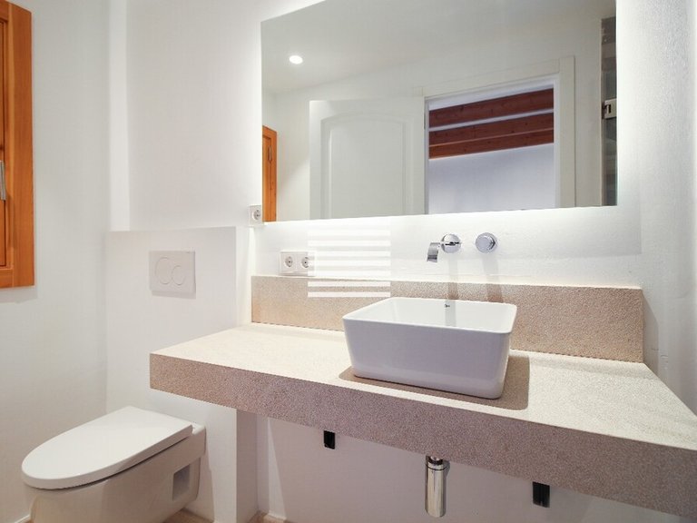 Town House for Sale in Pollença Pueblo, Balearic Islands 11