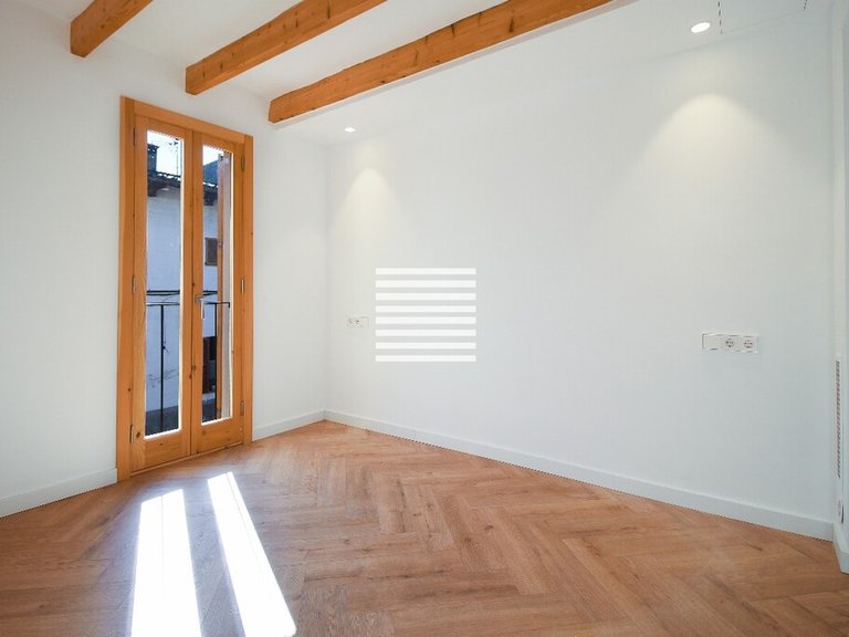 Town House for Sale in Pollença Pueblo, Balearic Islands 13