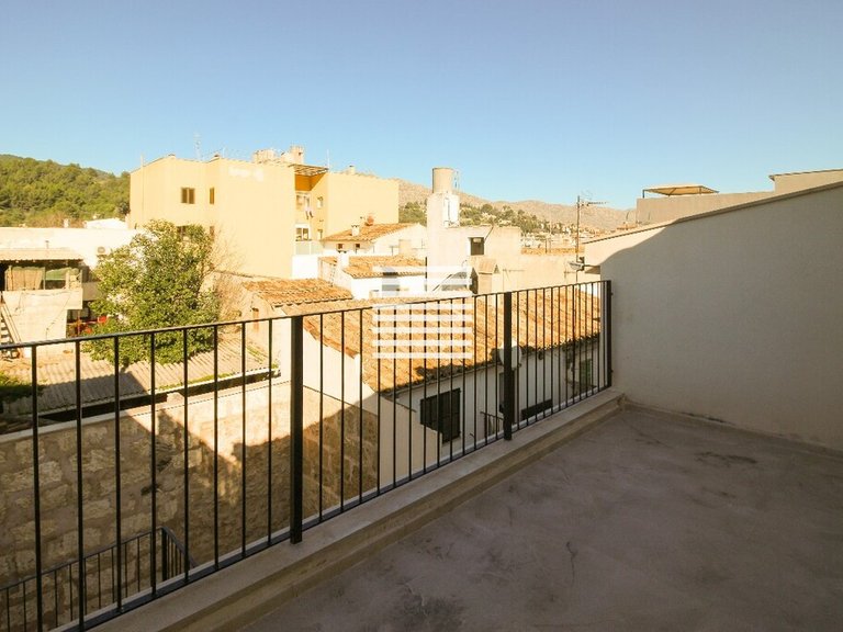 Town House for Sale in Pollença Pueblo, Balearic Islands 20