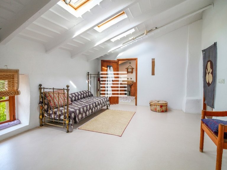 Town House for Sale in Pollença Pueblo, Balearic Islands 17