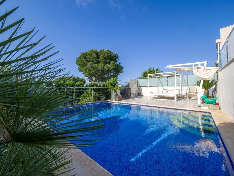 Villa for Sale in Alcanada, Alcúdia, Balearic Islands 5