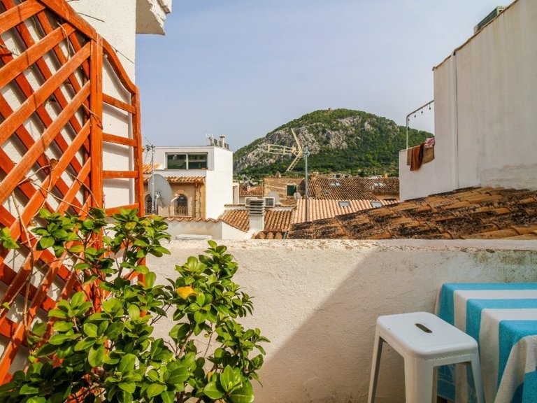 Town House for Sale in Pollença Pueblo, Balearic Islands 1