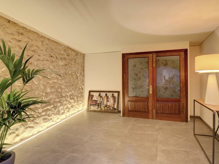 Town House for Sale in Pollença Pueblo, Balearic Islands 15