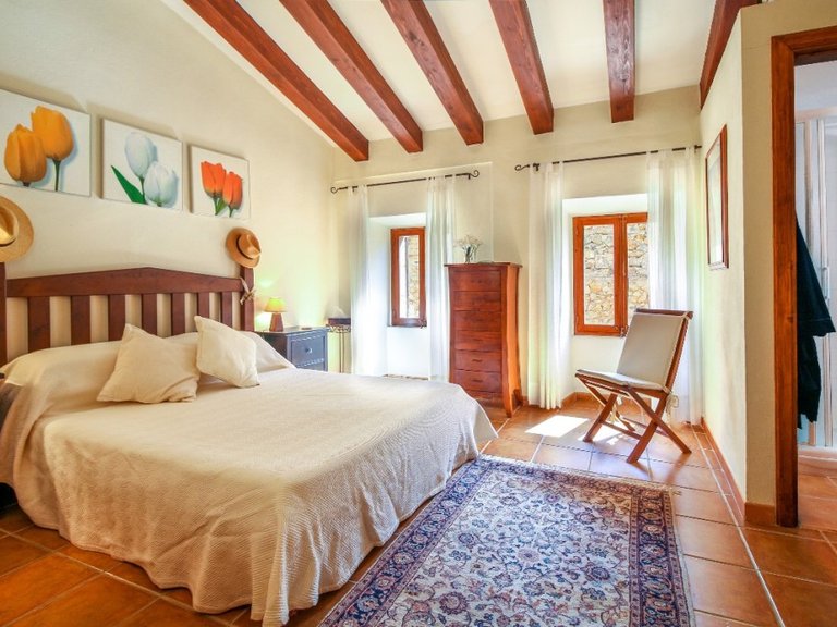 Town House for Sale in Pollença Pueblo, Balearic Islands 6