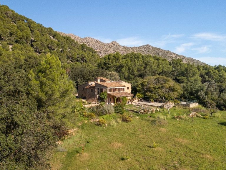 Country House for Sale in Pollença, Balearic Islands 9