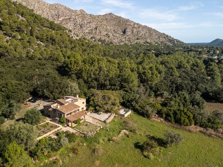 Country House for Sale in Pollença, Balearic Islands 8