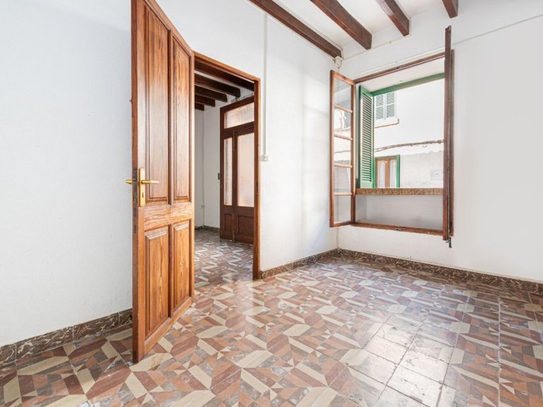 Town House for Sale in Pollença Pueblo, Balearic Islands 7
