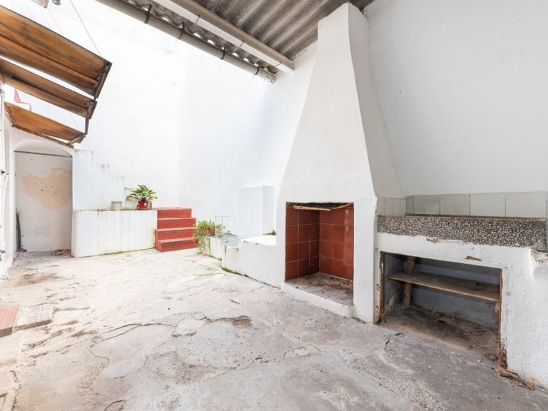 Town House for Sale in Pollença Pueblo, Balearic Islands 2