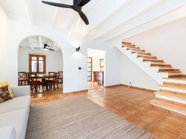 Town House for Sale in Pollença Pueblo, Balearic Islands 1