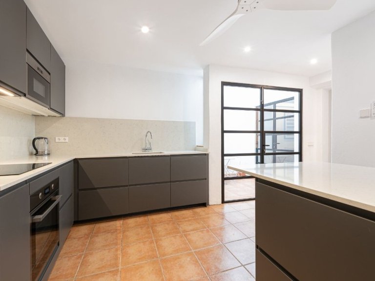 Town House for Sale in Pollença Pueblo, Balearic Islands 4