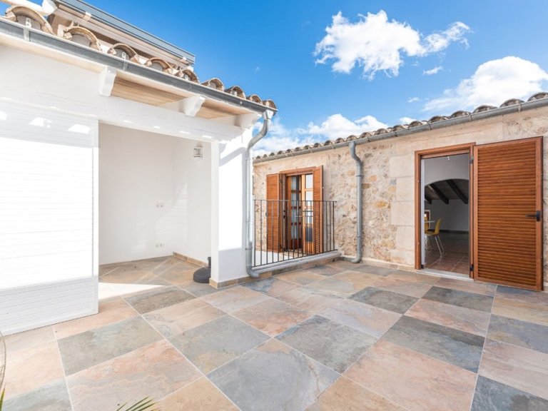 Town House for Sale in Pollença Pueblo, Balearic Islands 5