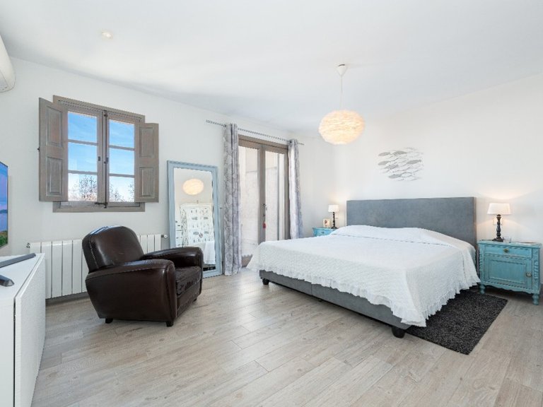 Town House for Sale in Pollença Pueblo, Balearic Islands 4
