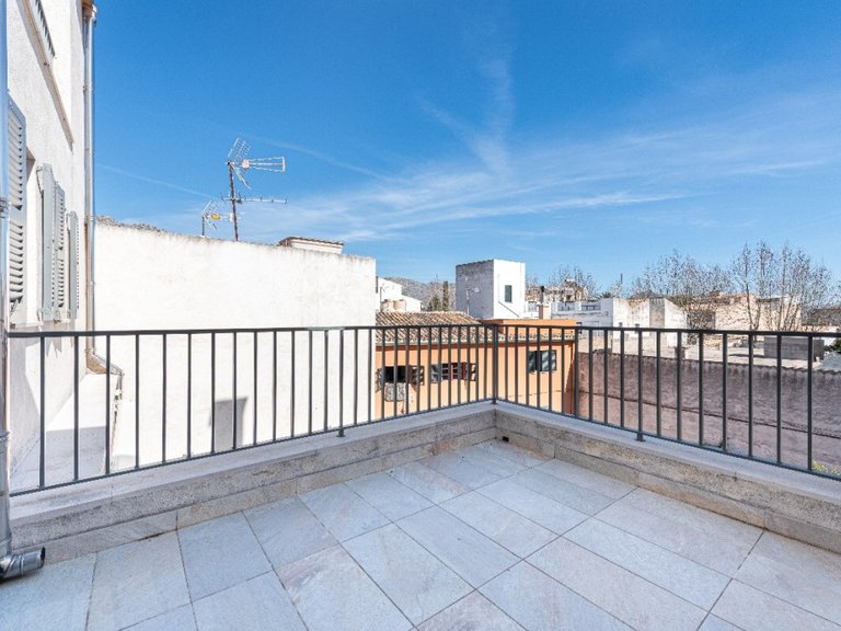Town House for Sale in Pollença Pueblo, Balearic Islands 14