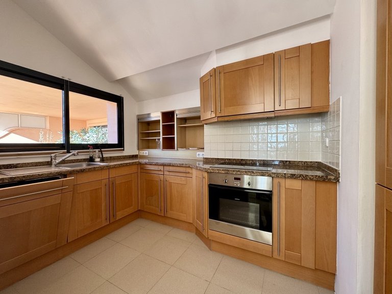 Town House for Sale in Calahonda, Malaga 3