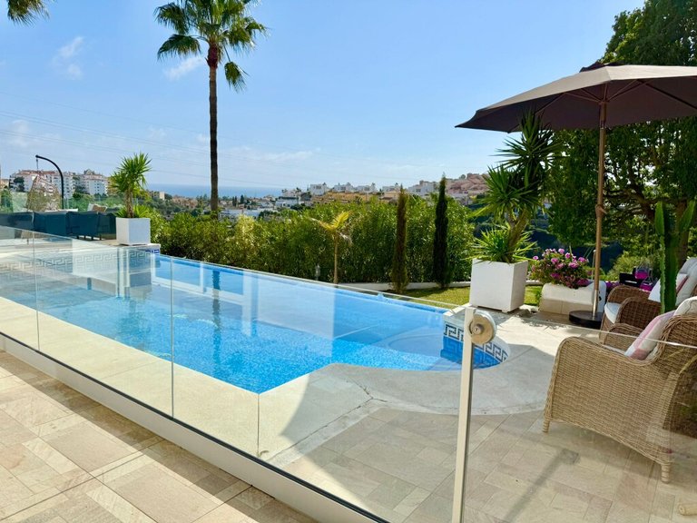Villa for Sale in Riviera, Malaga 1