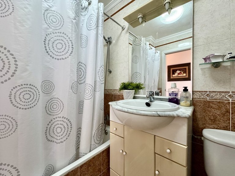 Apartment for Sale in Fuengirola, Malaga 18