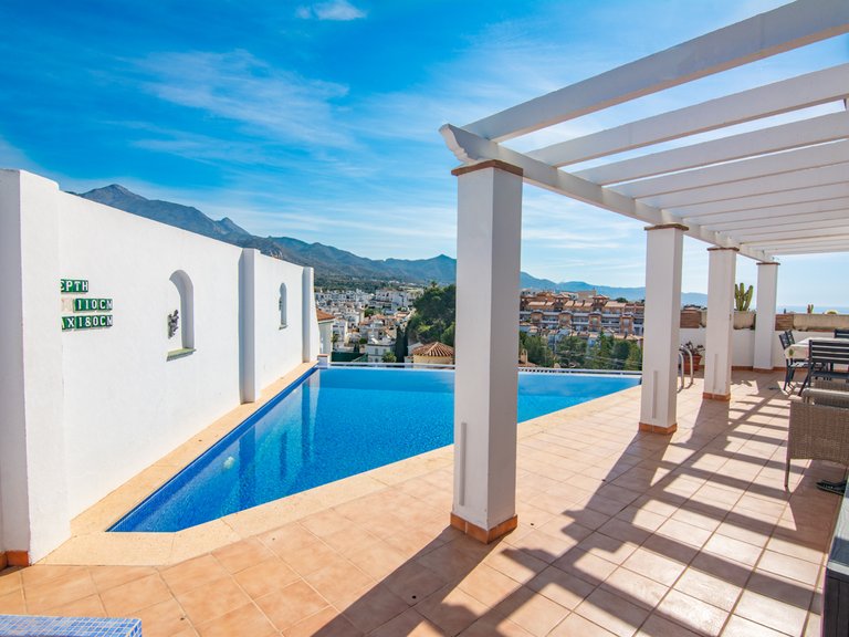 Villa for Sale in Nerja, Malaga 6