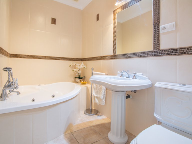 Apartment for Sale in Nerja, Malaga 9