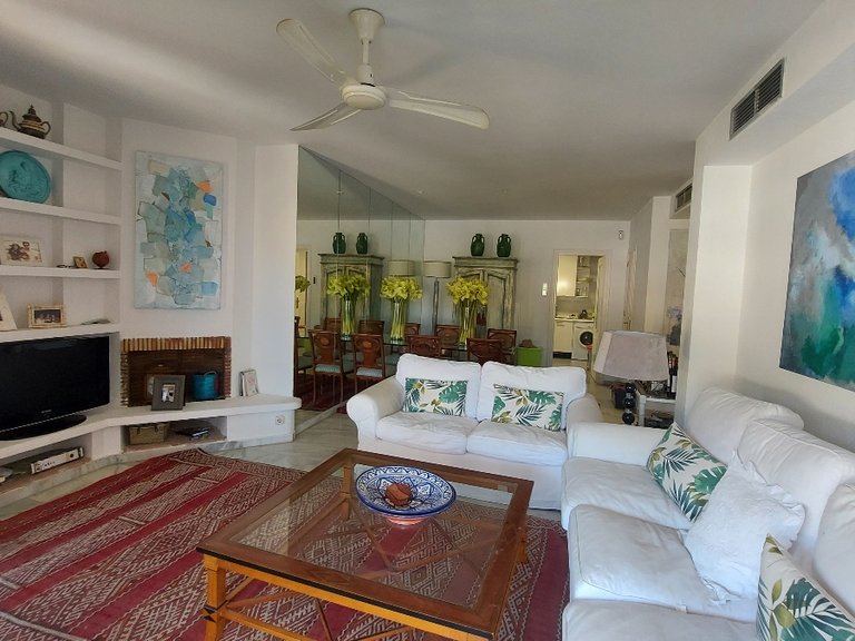 Apartment for Sale in Elviria Playa, Marbella, Malaga 3