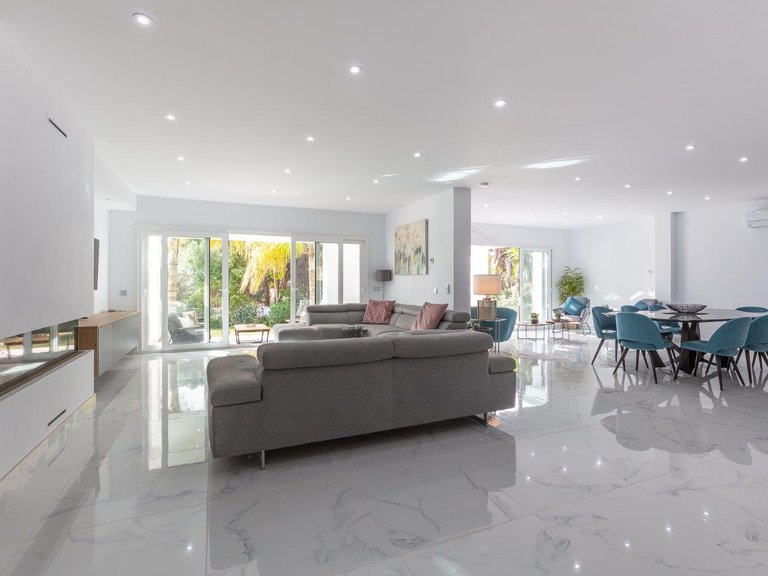 Villa for Sale in Hacienda las Chapas, Marbella, Malaga 4