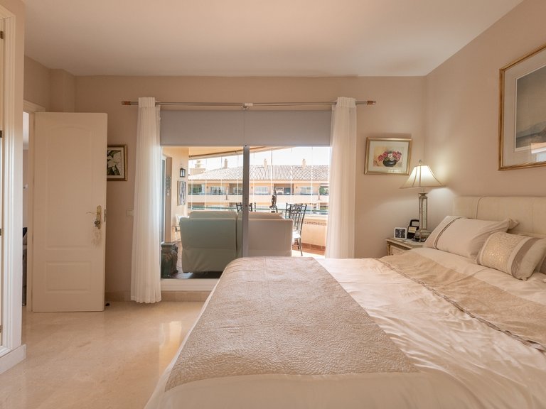 Apartment for Sale in Elviria, Marbella, Malaga 14