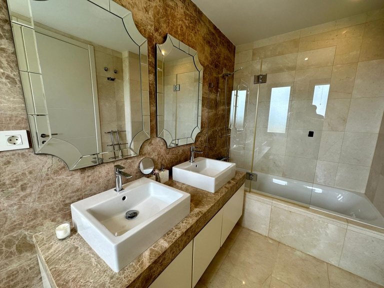 Villa for Sale in Marbella East, Marbella, Malaga 36