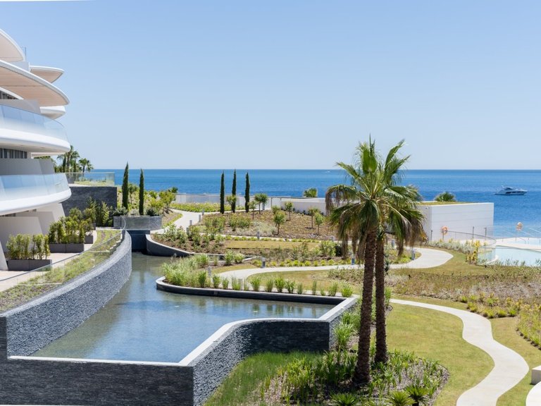 Apartment for Sale in East Estepona Playa, Estepona, Malaga 7