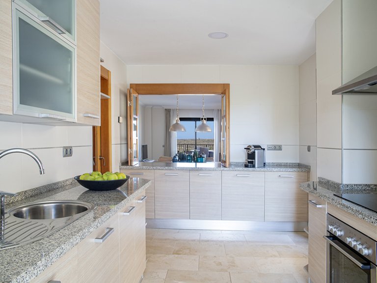 Apartment for Sale in Benahavís, Malaga 5