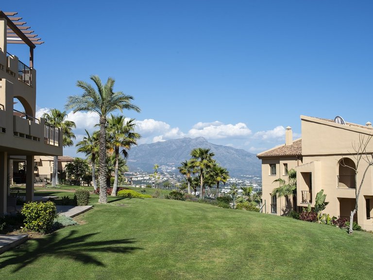 Apartment for Sale in Benahavís, Malaga 32
