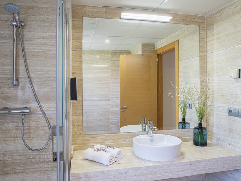 Apartment for Sale in Benahavís, Malaga 13