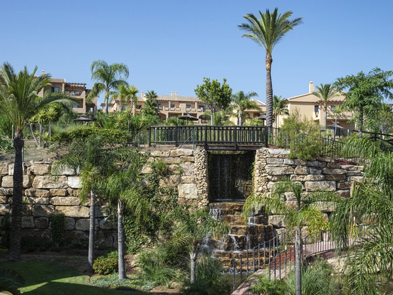 Apartment for Sale in Benahavís, Malaga 18
