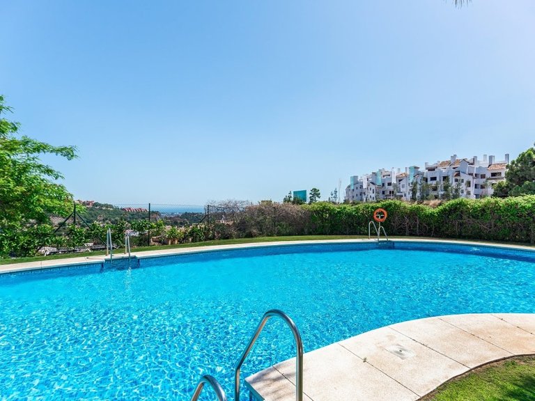 Apartment for Sale in Benahavís, Malaga 18