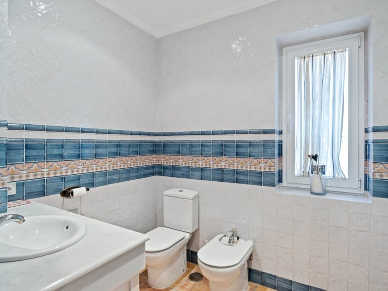 Villa for Sale in Benahavís, Malaga 10