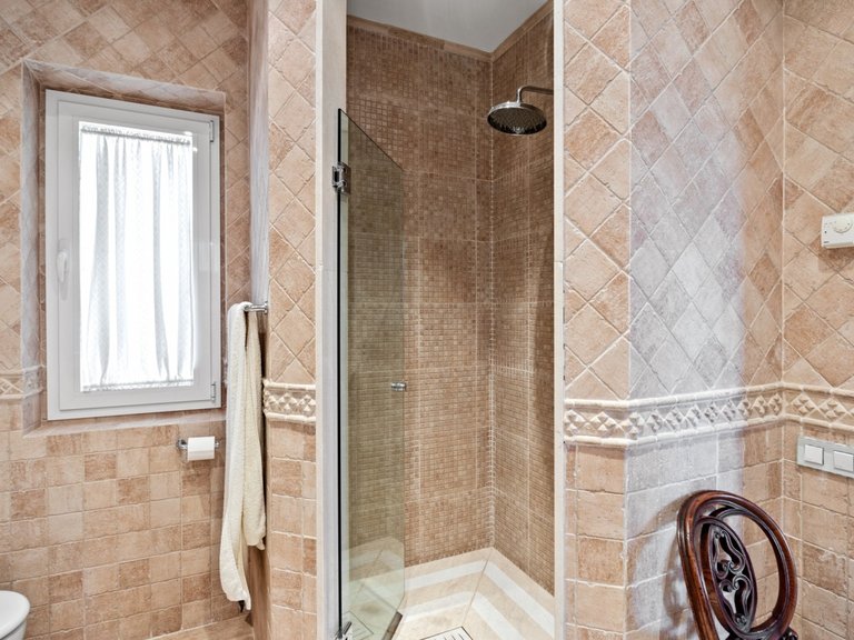 Villa for Sale in Benahavís, Malaga 13
