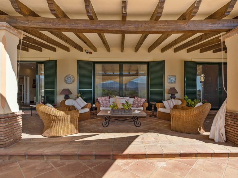 Villa for Sale in Benahavís, Malaga 38